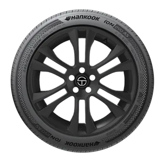 Hankook iON Evo AS IH01 235/45 R18